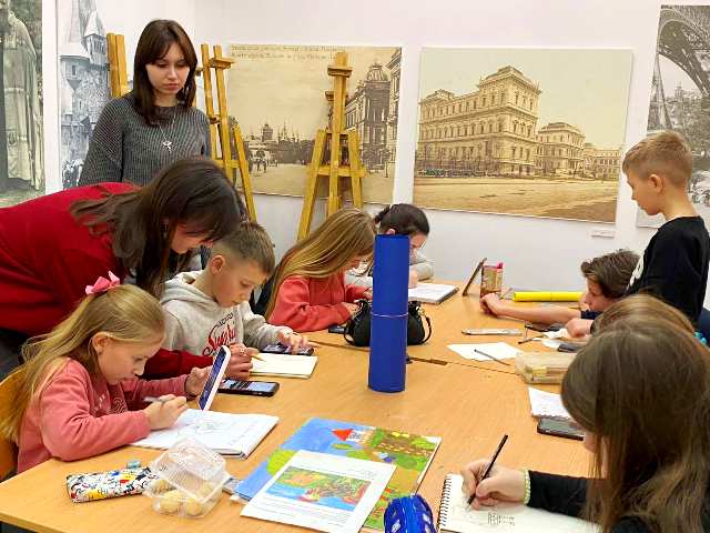 Створення ескізів під керівництвом Софії Бойко та Легкої Наді